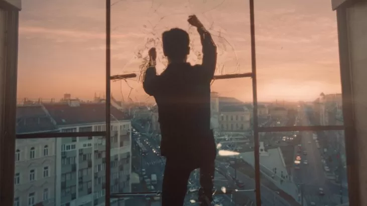 Jüpiter'in Uydusu izle