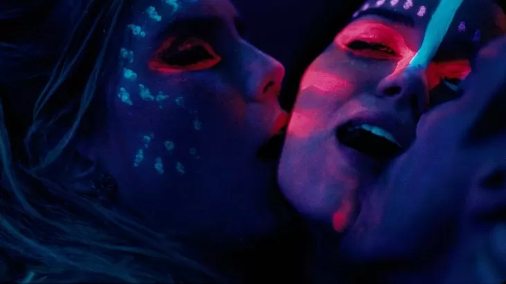 Yapay Cennet izle
